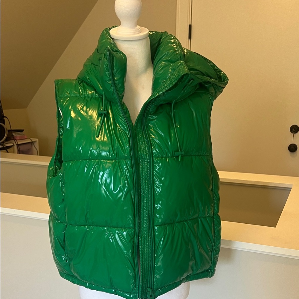 Zara Glossy Green Puffer Vest